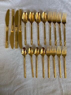 Gold flatware vintage Present Rotundra Serving Pieces NOS 80/90s glamour (C)